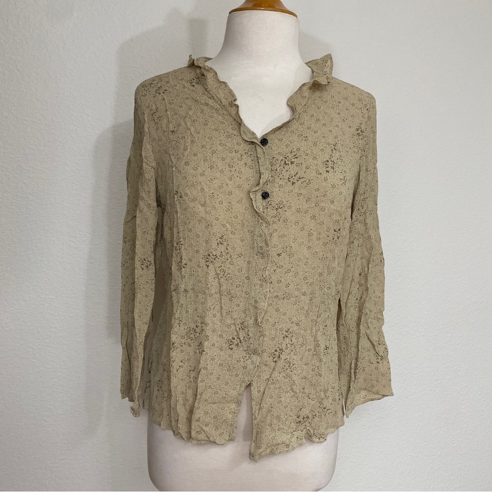 J. Jill Women's Tan Ruffle Floral Button Down Lightweight Blouse Size Medium